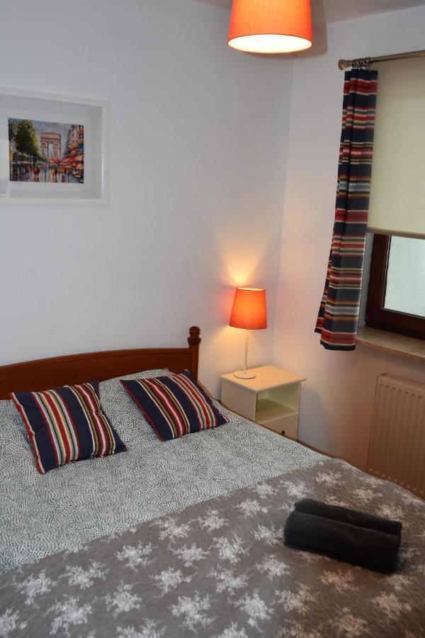 Apartament Ken49 Apartment วอร์ซอ ภายนอก รูปภาพ